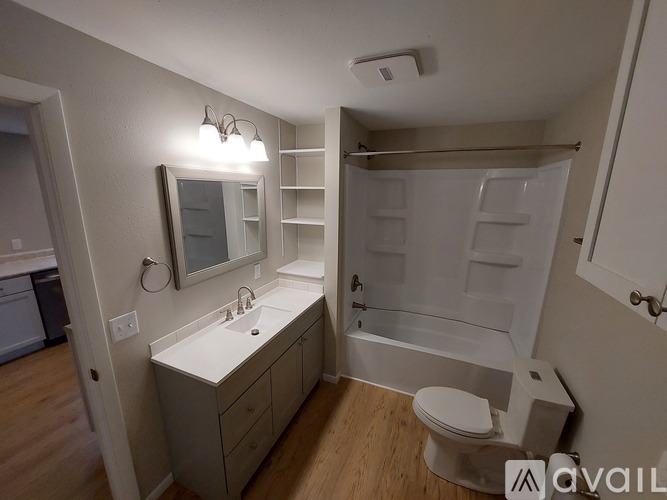 1740 3rd Ave 2 Beds Single Family Home for Rent - Photo gallery 4