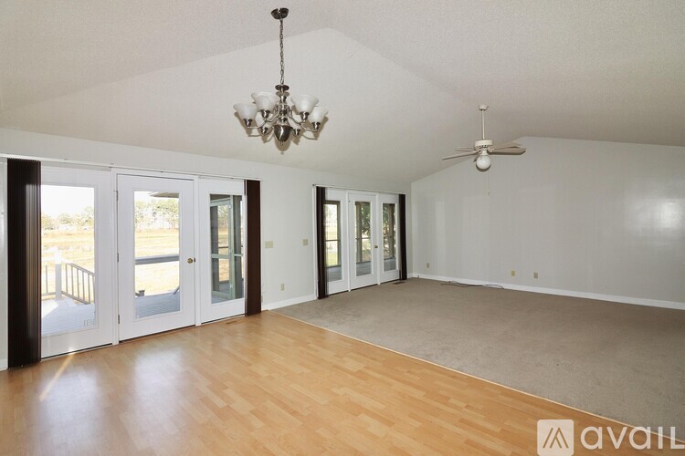 679 Cedar Point 3 Beds Single Family Home for Rent - Photo gallery 5