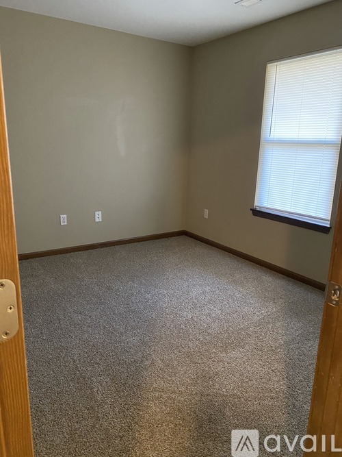 609 S 2nd St 2 Beds Apartment for Rent - Photo gallery 5
