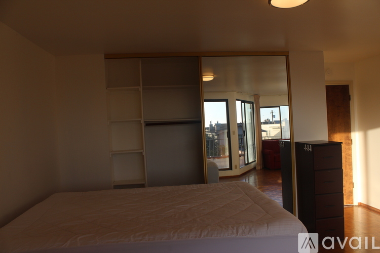 1232 28th Avenue 7 Beds Apartment for Rent - Photo gallery 3