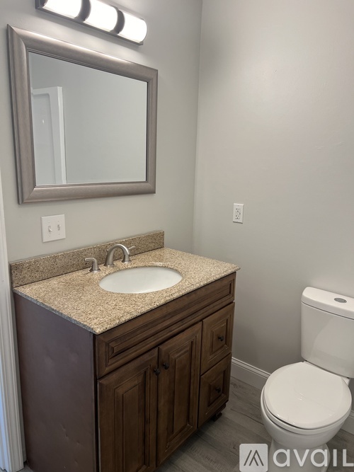 226 Short Rd 2 Beds Apartment for Rent - Photo gallery 5