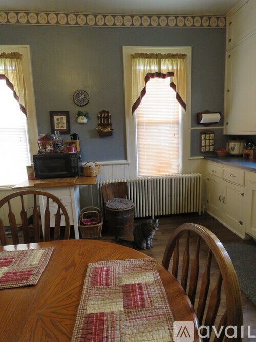 122 East Main Street 2 Beds Single Family Home for Rent - Photo gallery 5
