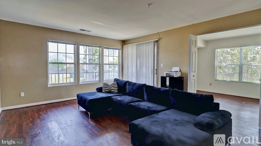 8087 Lacy Drive 3 Beds Condo for Rent - Photo gallery 2