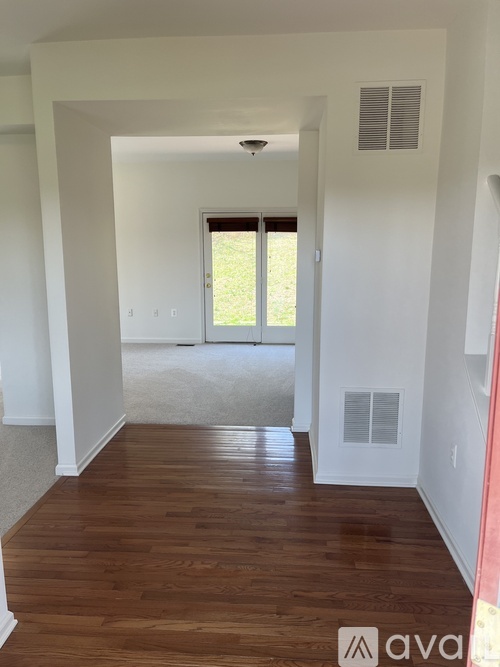 5447 Rallywood Farm Lane 4 Beds Single Family Home for Rent - Photo gallery 5