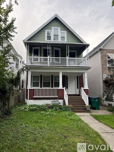 674 Richmond Avenue 2 Beds Apartment for Rent