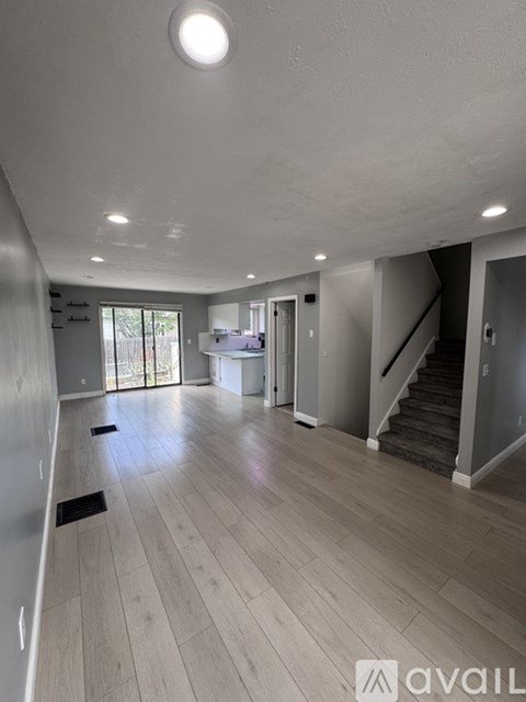 1554 Monroe Boulevard 3 Beds Apartment for Rent
