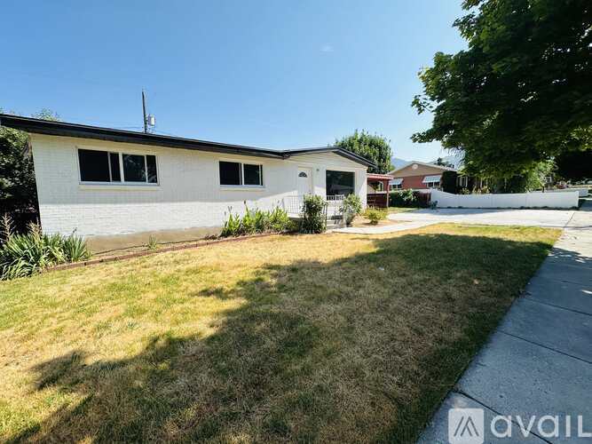 19 E 1300 S 5 Beds Single Family Home for Rent - Photo gallery 1