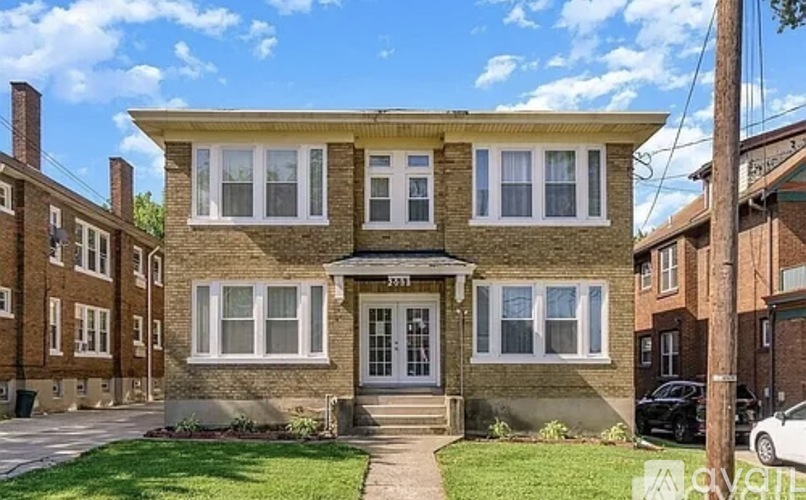 2033 Weyer Avenue 3 Beds Apartment for Rent - Photo gallery 4