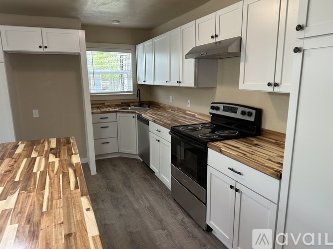 1213 W Walker St 4 Beds Single Family Home for Rent - Photo gallery 5