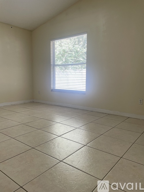 12448 Sophiamarie Loop 3 Beds Single Family Home for Rent - Photo gallery 3