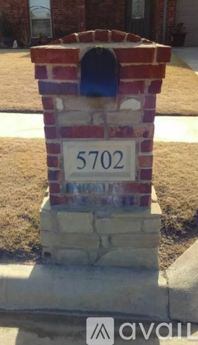 5702 Northwest Valor Avenue 3 Beds Single Family Home for Rent - Photo gallery 1