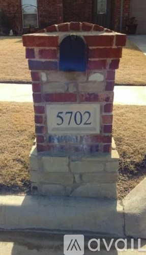 5702 Northwest Valor Avenue 3 Beds Apartment for Rent
