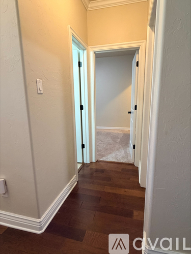5702 Northwest Valor Avenue 3 Beds Single Family Home for Rent - Photo gallery 5