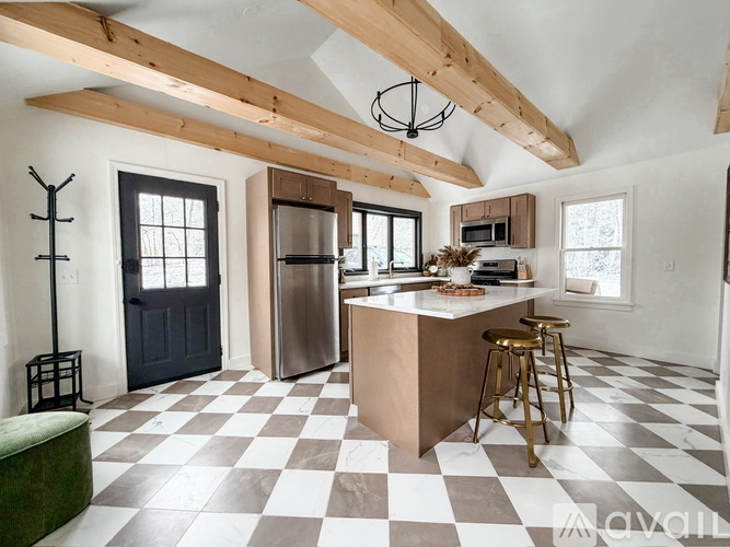 75 South St 3 Beds Single Family Home for Rent - Photo gallery 2
