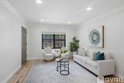 441 Clay Avenue 2 Beds Apartment for Rent
