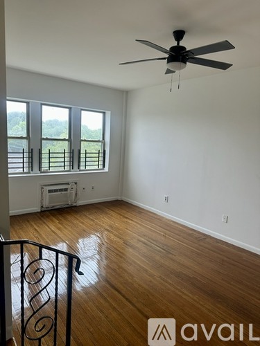 19 Lyons Avenue 1 Condo for Rent - Photo gallery 4