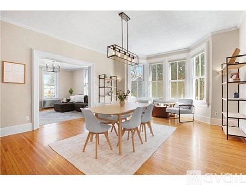 333 W 2Nd St 2 Beds Apartment for Rent