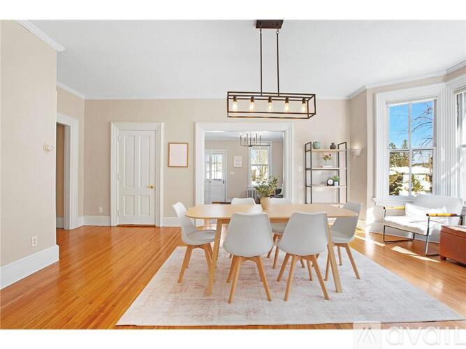 333 W 2nd St 2 Beds Apartment for Rent - Photo gallery 3
