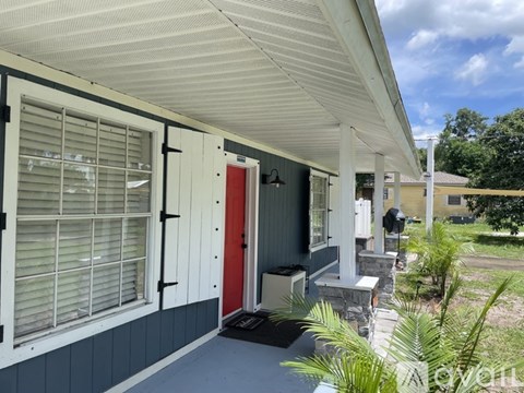 911 North Burton Street 3 Beds Apartment for Rent