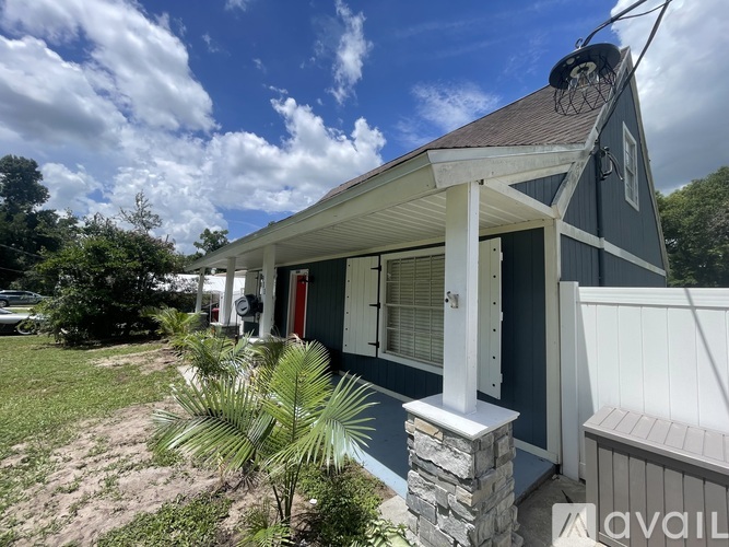 911 North Burton Street 3 Beds Single Family Home for Rent - Photo gallery 5