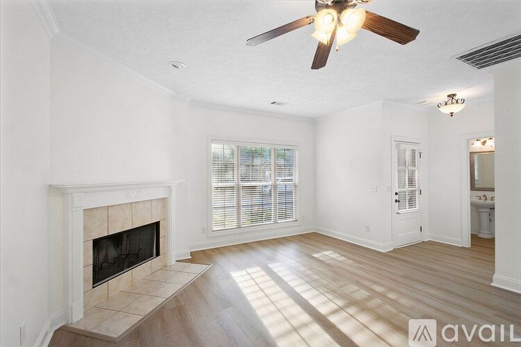 1630 Academy Drive 3 Beds Condo for Rent - Photo gallery 2