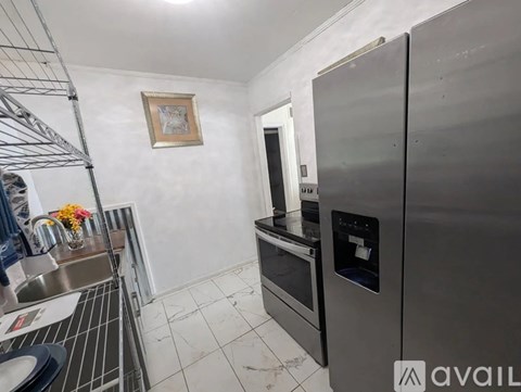 2115 Hazelhurst Ave 2 Beds Apartment for Rent