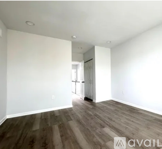 608 Oldham Street 4 Beds Townhouse for Rent - Photo gallery 4