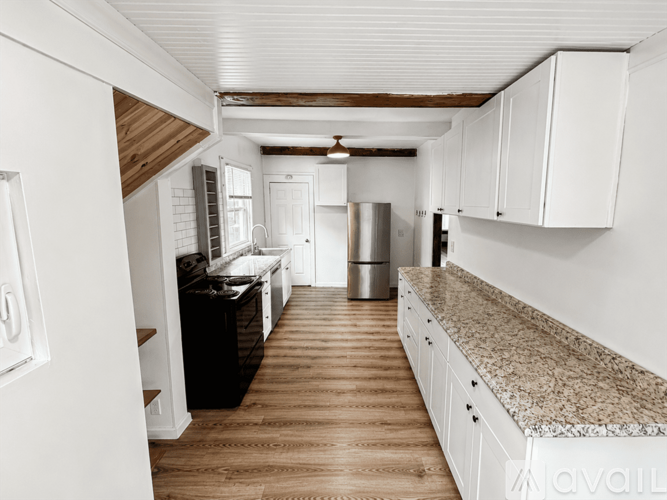 1140 Radcliffe Dr 3 Beds Single Family Home for Rent - Photo gallery 4