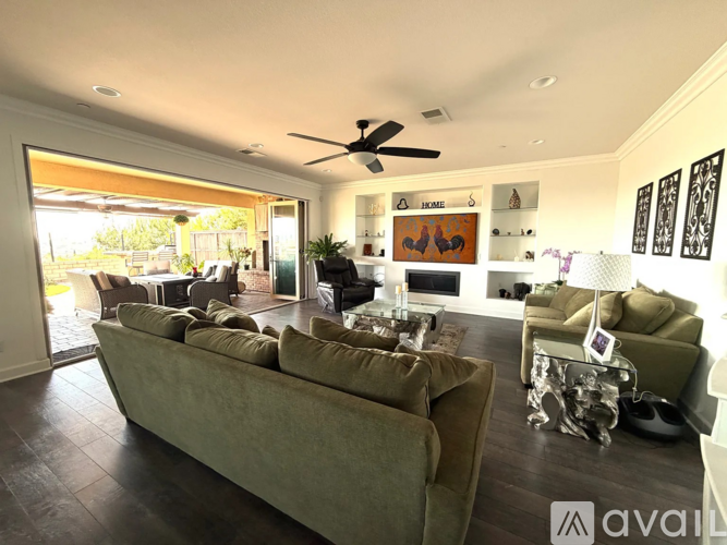 442 Cota Lane 5 Beds Single Family Home for Rent - Photo gallery 2