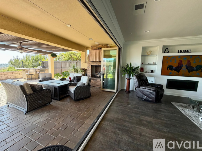 442 Cota Lane 5 Beds Single Family Home for Rent - Photo gallery 3