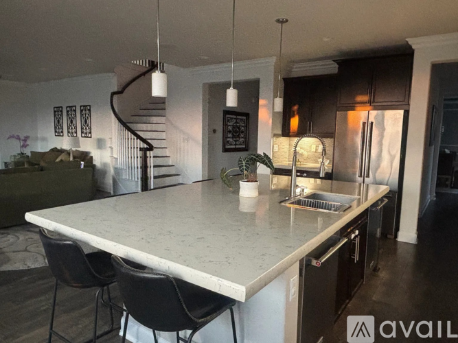 442 Cota Lane 5 Beds Single Family Home for Rent - Photo gallery 5