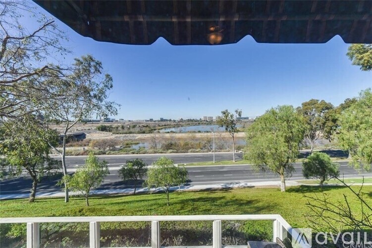 309 Stanford 3 Beds Apartment for Rent - Photo gallery 5