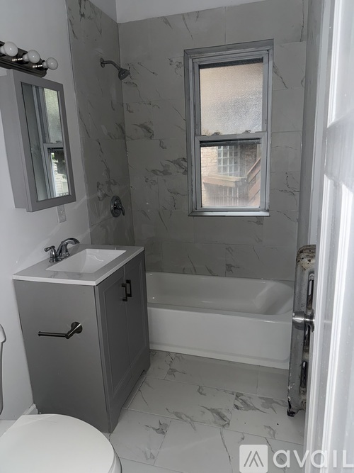 5810 N Ridge Ave 2 Beds Apartment for Rent - Photo gallery 2