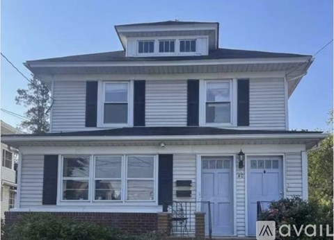 40 Mclaren Street 3 Beds Apartment for Rent