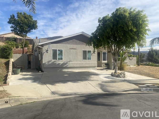13732 Mindora Ave 1 Apartment for Rent - Photo gallery 3