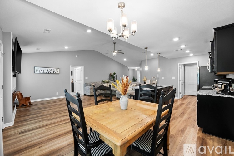 458 Mattingly Drive 3 Beds Single Family Home for Rent - Photo gallery 2