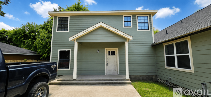 2102 Margaret St 3 Beds Apartment for Rent - Photo gallery 1