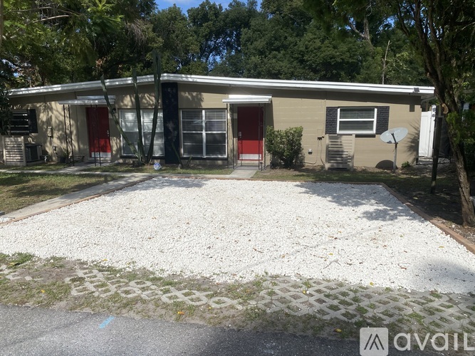 2003 Page Avenue Unit 2 2 Beds Single Family Home for Rent - Photo gallery 2
