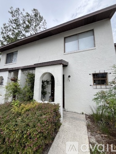 2635 SW 35th Pl 2 Beds Townhouse for Rent - Photo gallery 2