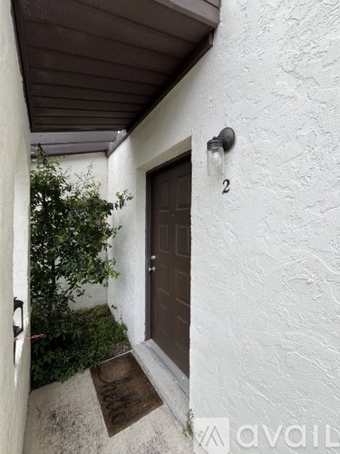 2635 SW 35th Pl 2 Beds Townhouse for Rent - Photo gallery 3