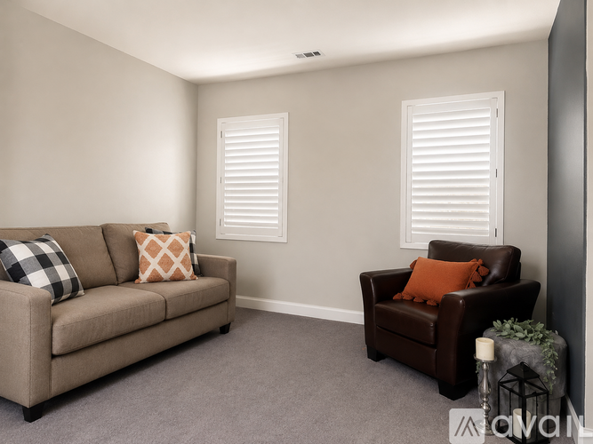 5344 North Alumni Lane 3 Beds Single Family Home for Rent - Photo gallery 3