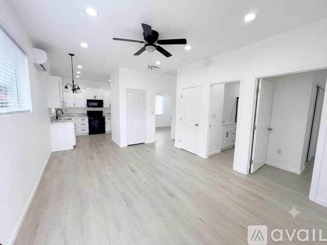 3466 Washington St 2 Beds Apartment for Rent - Photo gallery 5