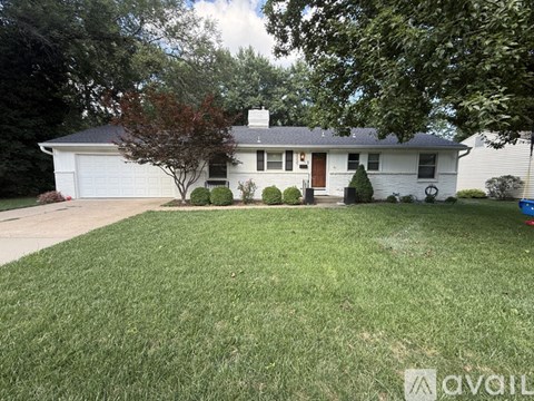 5555 Roeland Drive 3 Beds Apartment for Rent