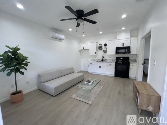 3462 Washington St 1 Apartment for Rent - Photo gallery 3
