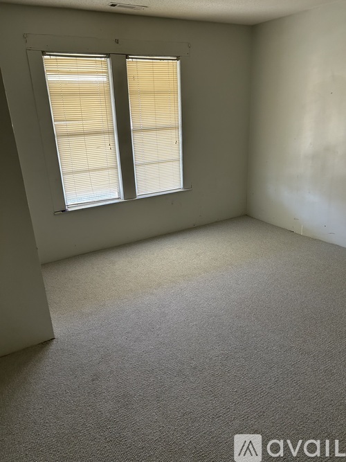 307 Columbia Road 3 Beds Single Family Home for Rent - Photo gallery 4