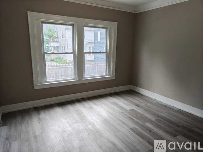 10703 Lee Ave 3 Beds Apartment for Rent - Photo gallery 1
