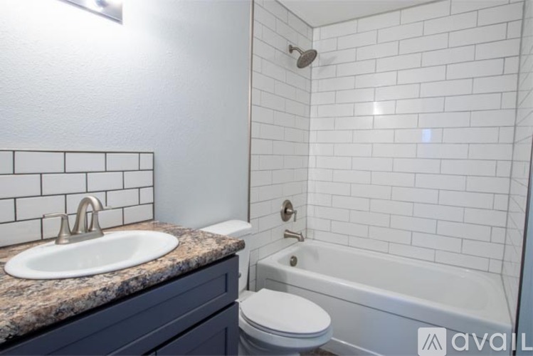 1403 Eshom Road 2 Beds Apartment for Rent - Photo gallery 4