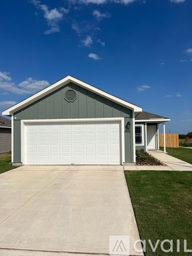 8824 Broad Wing Drive 3 Beds Single Family Home for Rent - Photo gallery 2