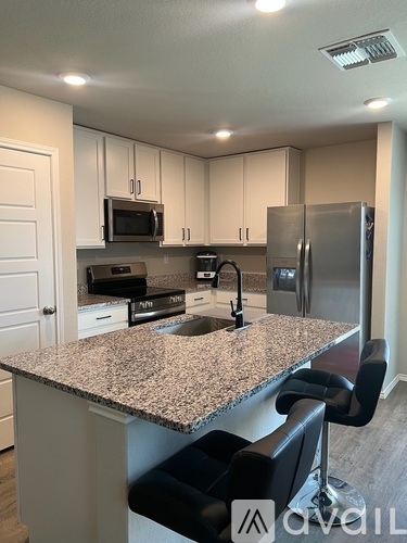 8824 Broad Wing Drive 3 Beds Single Family Home for Rent - Photo gallery 5