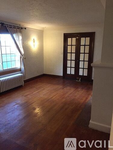 570 Fairfield Street 3 Beds Apartment for Rent